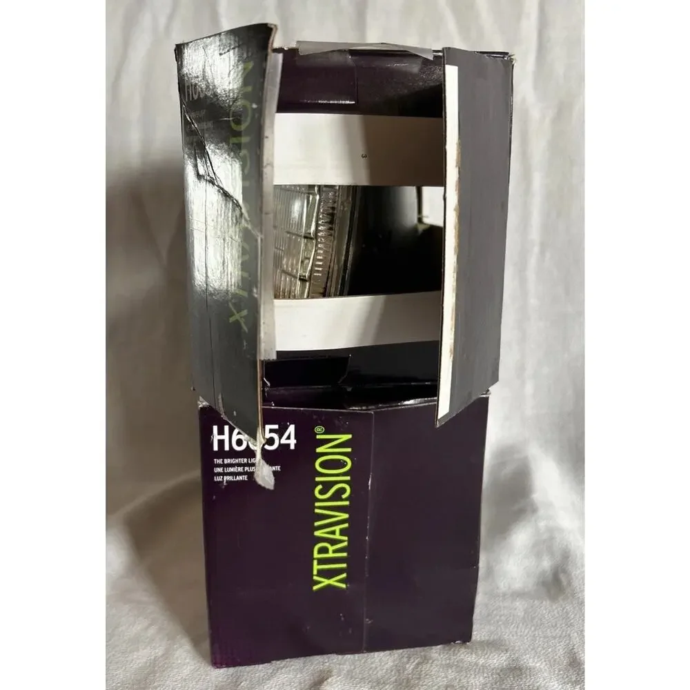 2 - SYLVANIA H6054 Xtravision Headlights